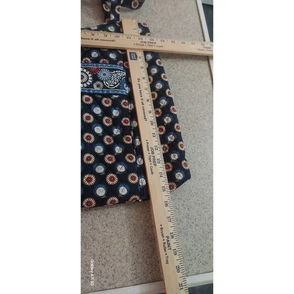 ! Vera Bradley Tote in "Night Owl"  Outside Pocket Snap Closure 2 Strap Handle - Picture 6 of 6